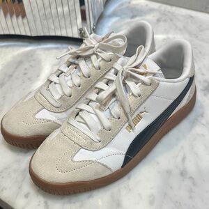 Puma Club White Sneakers with Black Stripe and Gum Sole